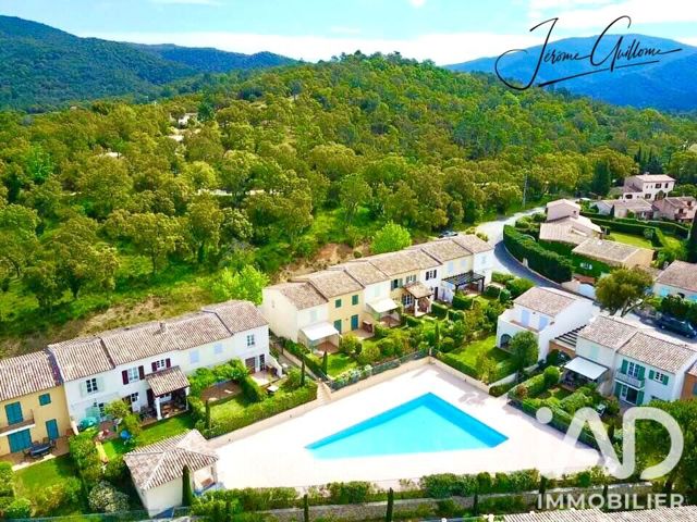 Vente  Appartement F3  de 51 m² à La Môle 259 000 euros Réf: SFN-2063163