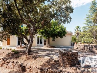 Vente  Maison de 206 m² à Cuers 950 000 euros Réf: SFN-2063184