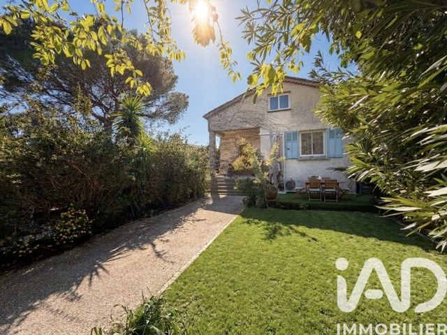 Vente  Appartement F4  de 110 m² à Saint Raphaël 370 000 euros Réf: SFN-1975250