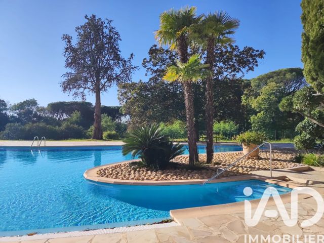 Vente  Appartement F2  de 40 m² à Saint Raphaël 181 000 euros Réf: SFN-1897696