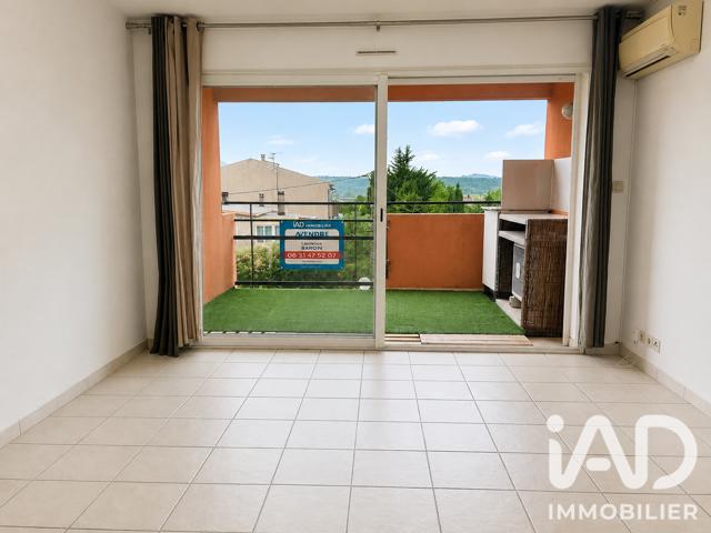 Vente  Appartement T2  de 48 m² à Saint Maximin la Sainte Baume 192 000 euros Réf: SFN-2052048