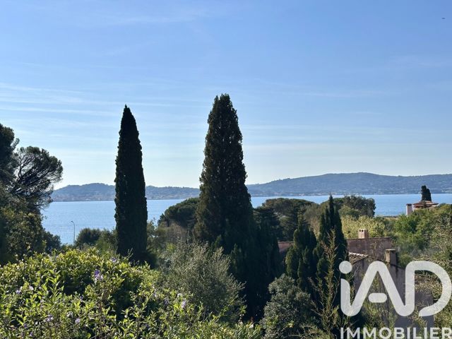 Vente  Maison de 135 m² à Sainte Maxime 1 050 000 euros Réf: SFN-2040308