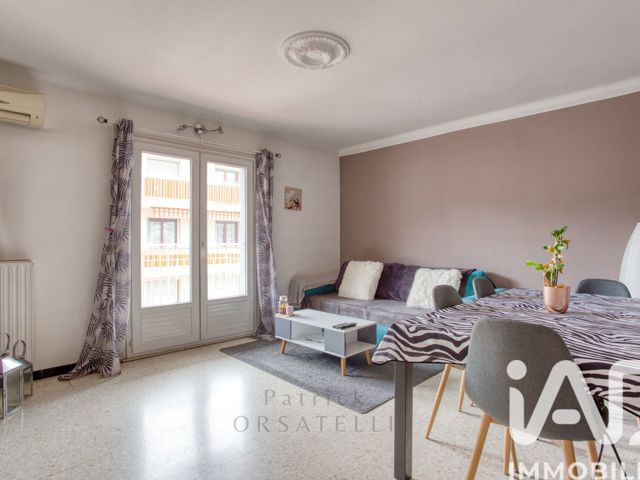 Vente  Appartement F2  de 44 m² à Saint Raphaël 205 000 euros Réf: SFN-1967771