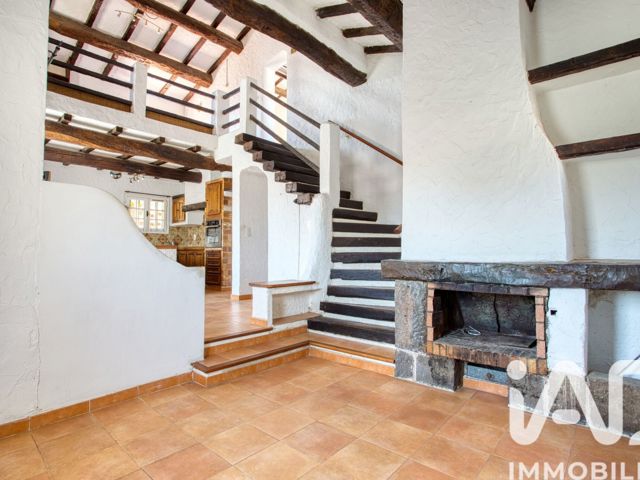 Vente  Maison de 153 m² à Fréjus 475 000 euros Réf: SFN-2015262