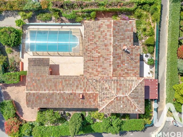 Vente  Maison de 120 m² à Saint Raphaël 780 000 euros Réf: SFN-2017506