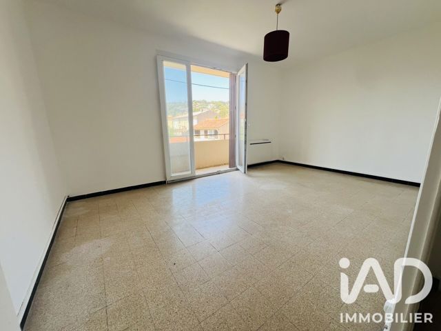 Vente  Appartement F3  de 56 m² à Saint Mandrier 198 000 euros Réf: SFN-2059101
