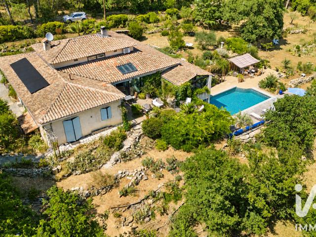 Vente  Maison de 270 m² à Tourrettes 995 000 euros Réf: SFN-2067562