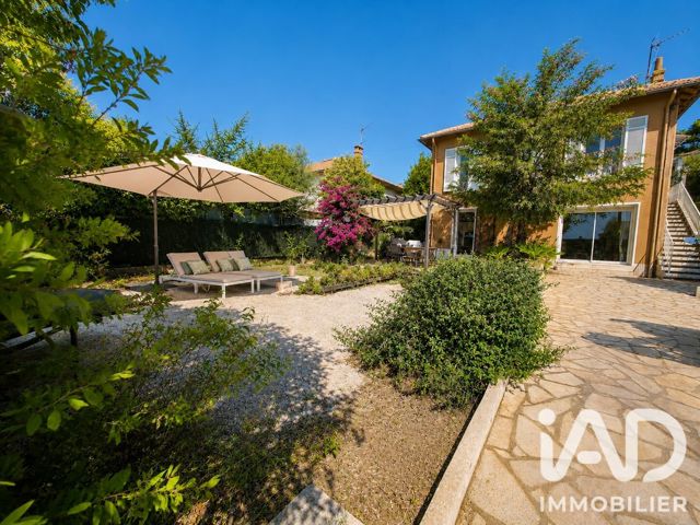 Vente  Maison de 100 m² à Hyères 499 900 euros Réf: SFN-2069071