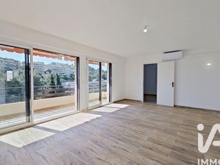 Vente  Appartement T4  de 84 m² à Cavalaire sur Mer 430 000 euros