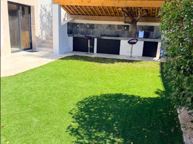 Vente  Appartement F2  de 31 m² à Bandol 257 000 euros Réf: SFN-1972062