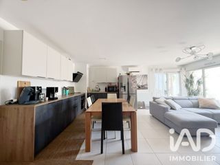 Vente  Appartement T3  de 71 m² à Pierrefeu du Var 299 000 euros