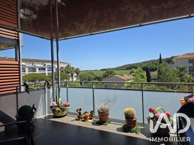 Vente  Appartement F3  de 65 m² au Lavandou 459 000 euros Réf: SFN-2068663