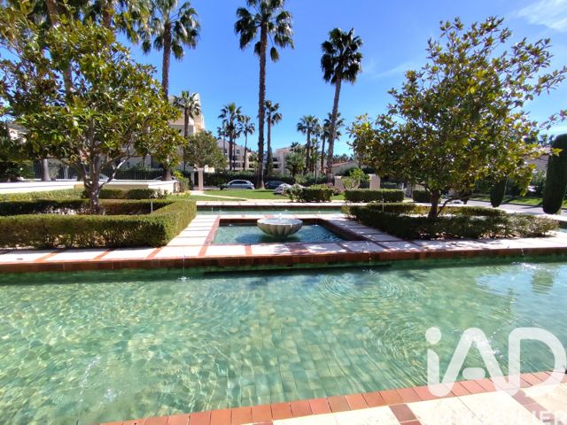 Vente  Appartement T2  de 46 m² à Hyères 329 800 euros Réf: SFN-1973624