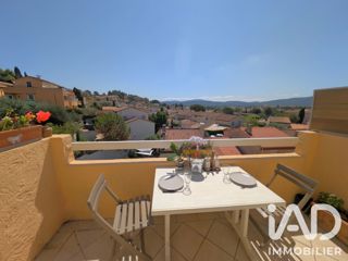 Vente  Appartement F3  de 72 m² à Cogolin 235 000 euros Réf: SFN-2072962