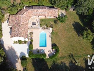 Vente  Maison de 192 m² à Néoules 649 000 euros