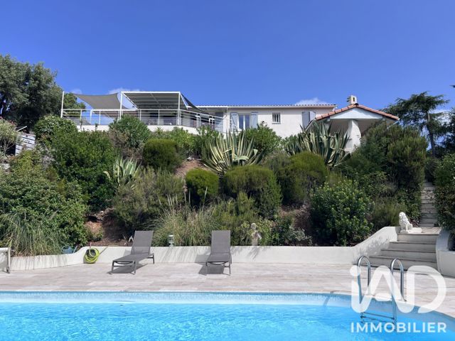 Vente  Maison de 163 m² à La Londe les Maures 925 000 euros Réf: SFN-1975066