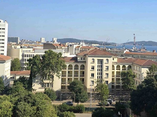 Vente  Appartement F4  de 74 m² à Toulon 216 000 euros Réf: SFN-2075377