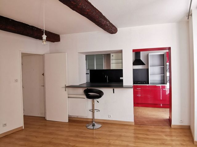 Vente  Appartement F4  de 72 m² à Brignoles 128 000 euros Réf: SFN-2003958