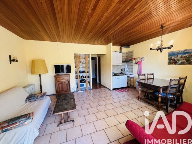 Vente  Appartement F2  de 41 m² à Bandol 210 000 euros Réf: SFN-2022667