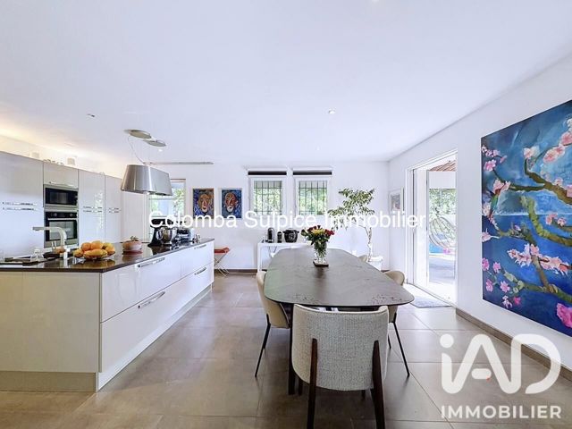 Vente  Maison de 180 m² à Montauroux 649 000 euros Réf: SFN-2063550
