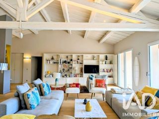 Vente  Maison de 280 m² à Pierrefeu du Var 890 000 euros