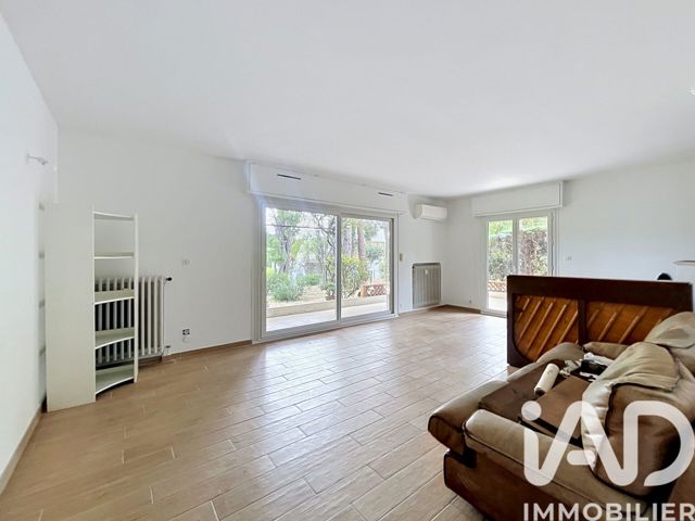 Vente  Appartement F5  de 122 m² à Toulon 440 000 euros Réf: SFN-2042331