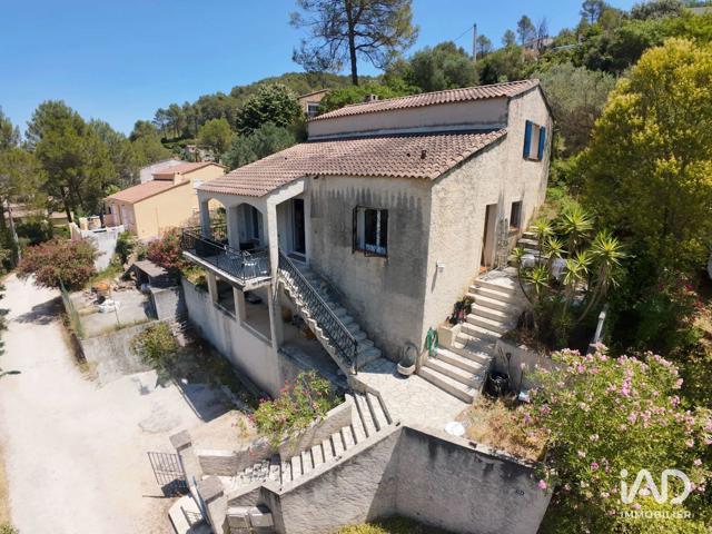 Vente  Maison de 112 m² à Solliès Toucas 348 000 euros Réf: SFN-2068798