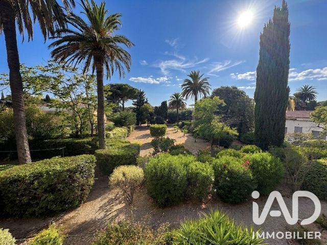 Vente  Appartement T4  de 75 m² à Saint Cyr Sur Mer 470 000 euros Réf: SFN-2079887