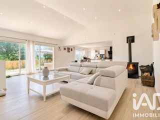 Vente  Maison de 140 m² à Signes 415 000 euros