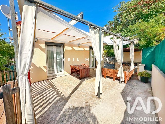 Vente  Maison de 122 m² à Toulon 459 000 euros Réf: SFN-2079675