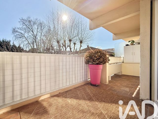 Vente  Appartement F3  de 62 m² à Six-Fours 284 000 euros Réf: SFN-1973570