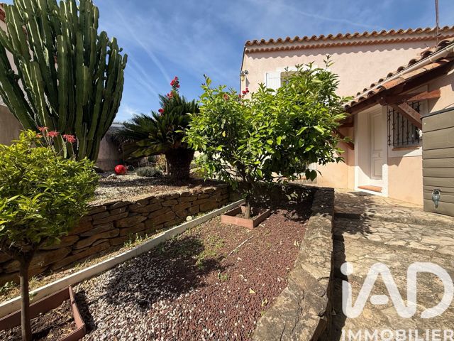 Vente  Maison de 135 m² à Hyères 597 000 euros Réf: SFN-2011128