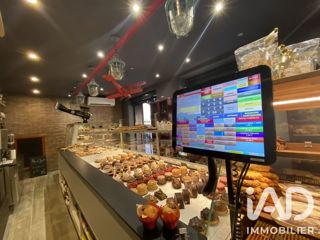 Vente  Local commercial de 130 m² à La Londe les Maures 330 000 euros Réf: SFN-2074829