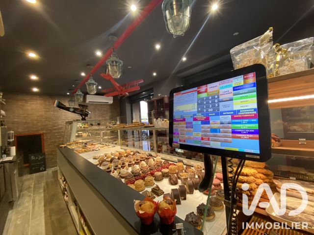 Vente  Local commercial de 130 m² à La Londe les Maures 330 000 euros Réf: SFN-2074829