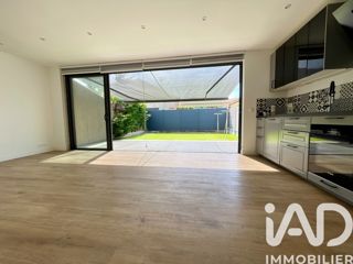 Vente  Maison de 84 m² à La Londe les Maures 416 000 euros