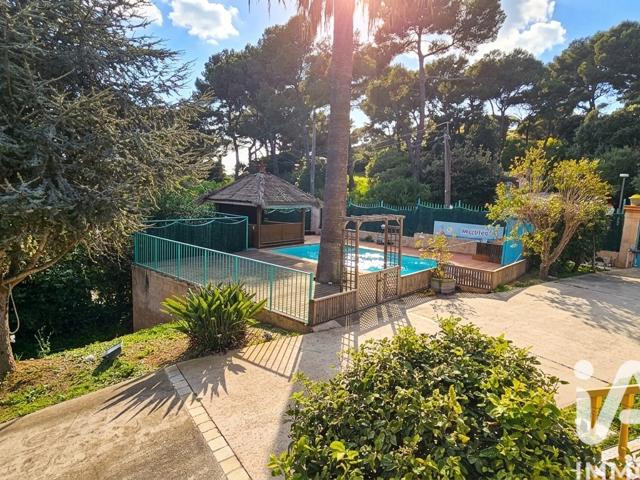 Vente  Maison de 200 m² à Hyères 1 195 000 euros Réf: SFN-1965619