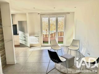 Vente  Appartement F3  de 53 m² à Saint Raphaël 214 500 euros Réf: SFN-2082521