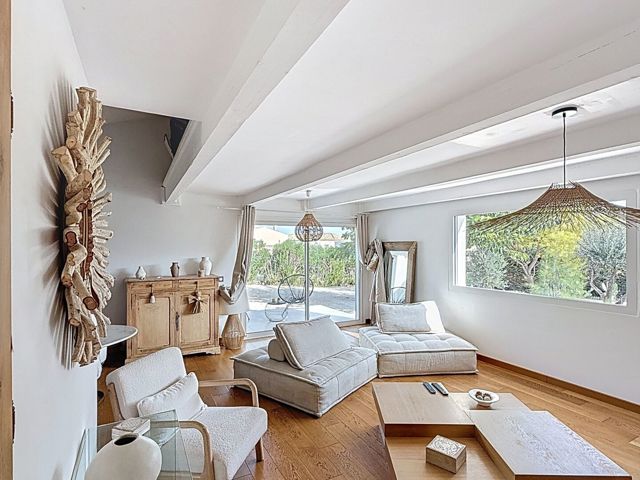 Vente  Maison de 150 m² au Luc 450 000 euros Réf: SFN-1866586