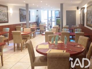 Vente  Local commercial de 90 m² à Saint Maximin la Sainte Baume 76 999 euros Réf: SFN-2085288