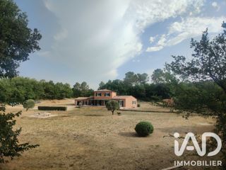 Vente  Maison de 173 m² à Tourves 675 000 euros Réf: SFN-2074853