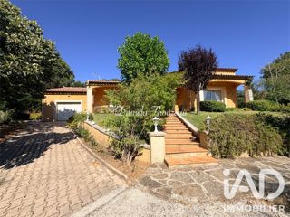 Vente  Maison de 142 m² à Collobrières 614 000 euros