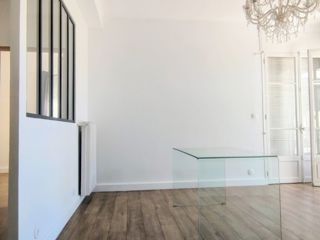 Vente  Appartement F3  de 63 m² à Toulon 272 000 euros
