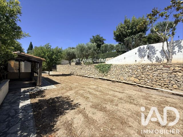 Vente  Terrain de 1088 m² à Sanary 730 000 euros Réf: SFN-2058811