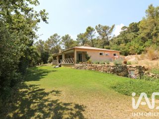 Vente  Maison de 150 m² à La Roquebrussanne 470 000 euros