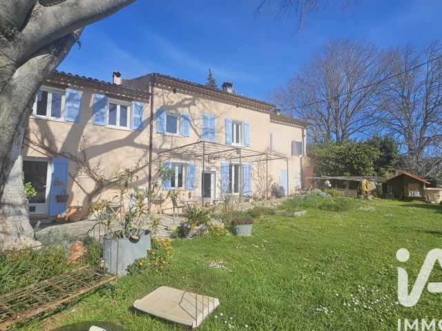 Vente  Appartement F3  de 72 m² à Villecroze 160 000 euros Réf: SFN-2026928