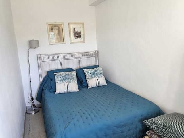 Vente  Studio de 30 m² à Villecroze 78 000 euros Réf: SFN-2034599