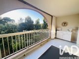 Vente  Appartement F2  de 48 m² à Six-Fours 240 000 euros