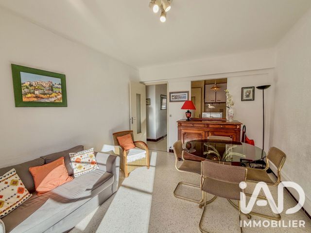 Vente  Appartement T3  de 50 m² à Fréjus 229 000 euros Réf: SFN-2088409