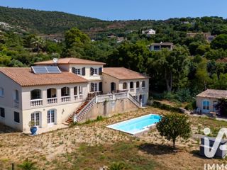 Vente  Maison de 585 m² à Grimaud 2 600 000 euros