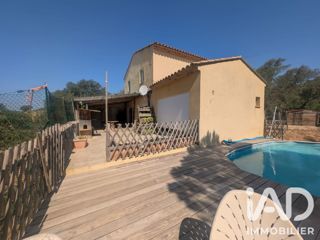 Vente  Maison de 131 m² à Collobrières 450 000 euros